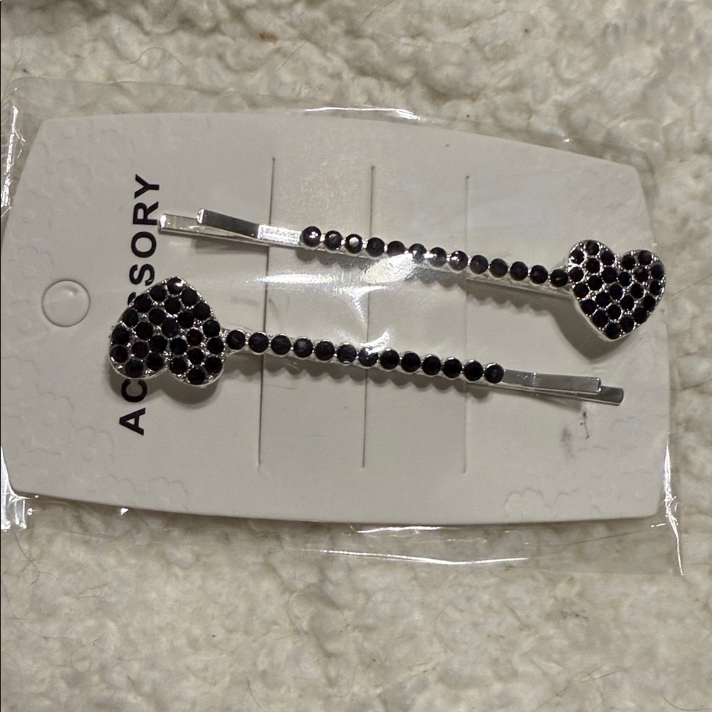 Heart Rhinestone Hair Clips Set - Picture 8 of 15